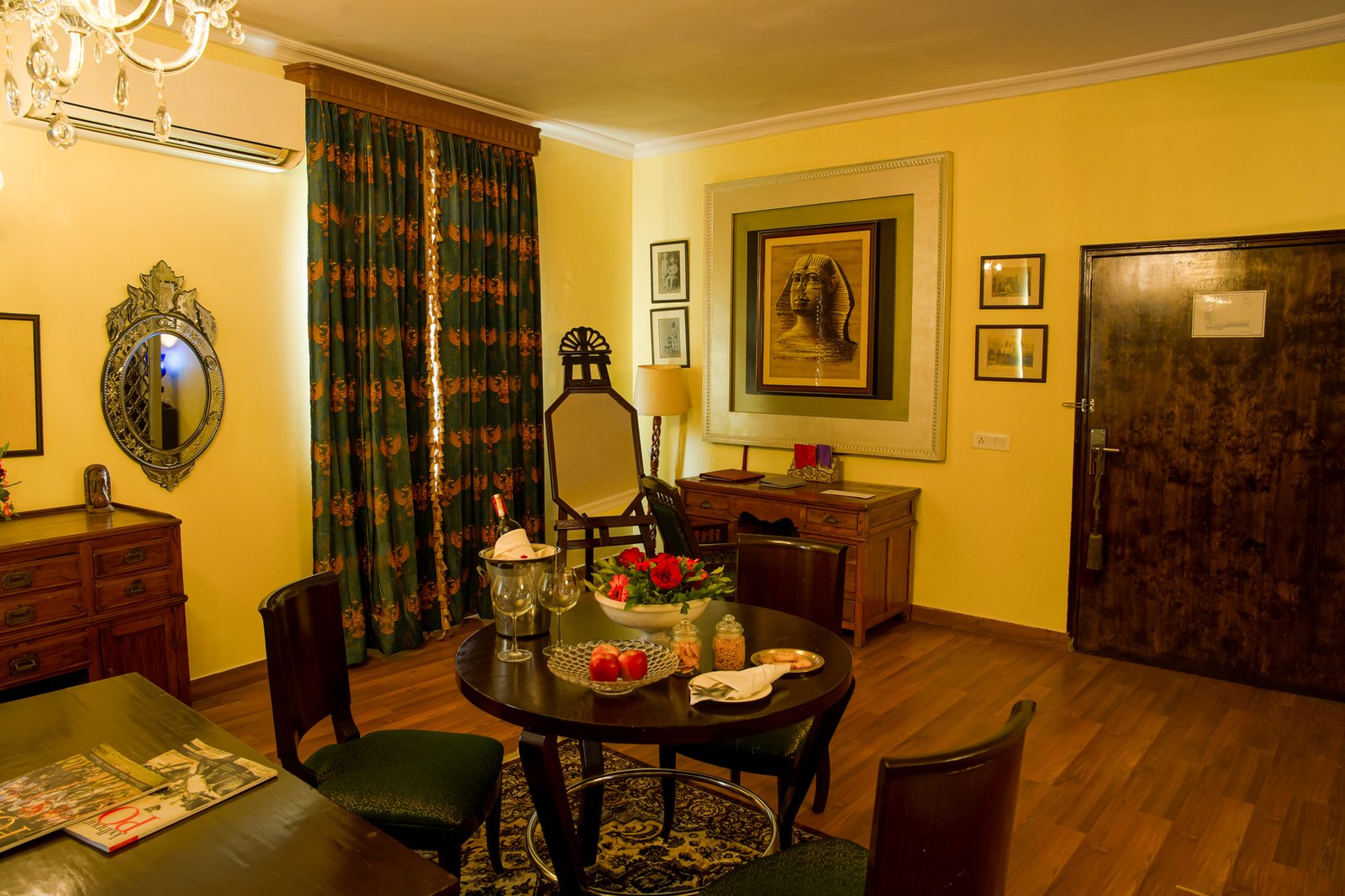 Royal Suite room (7)